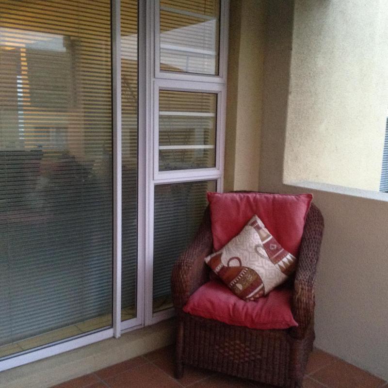 2 Bedroom Property for Sale in Vredekloof East Western Cape